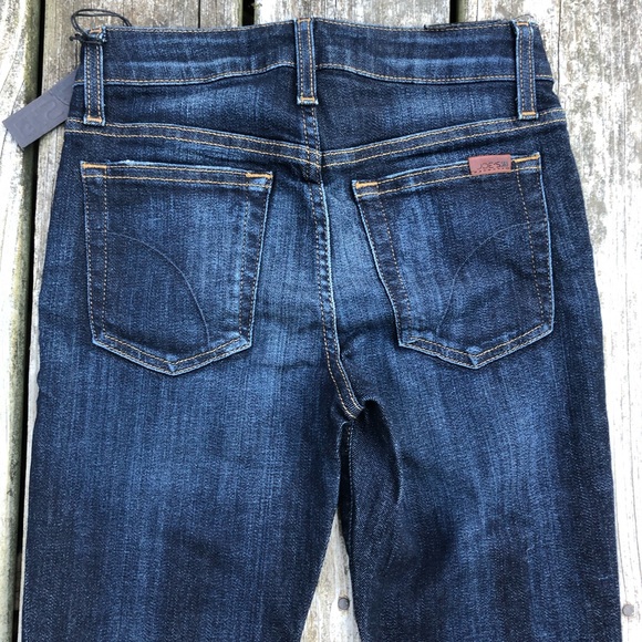 SZ 24 ONLY! Joe's Jeans Curvy Dark Wash Boot Cut Denim! NEW! - Picture 4 of 7